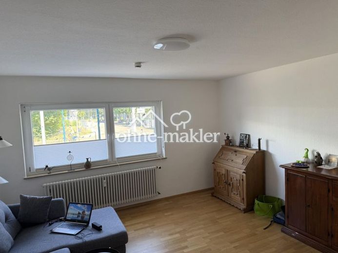 Gepflegte 2 ZKB Wohnung mit Einbauküche – Foto 1