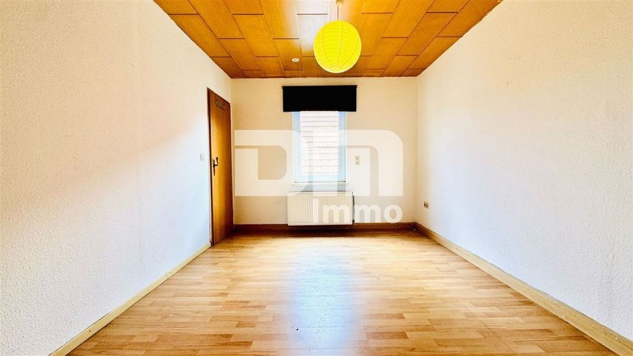 Einzigartiges Immobilien-Ensemble: Zwei Wohnhäuser MFH + EFH mit Halle auf ca. 5.300 m² Grundstück – Haus 2 OG Schlafzimmer