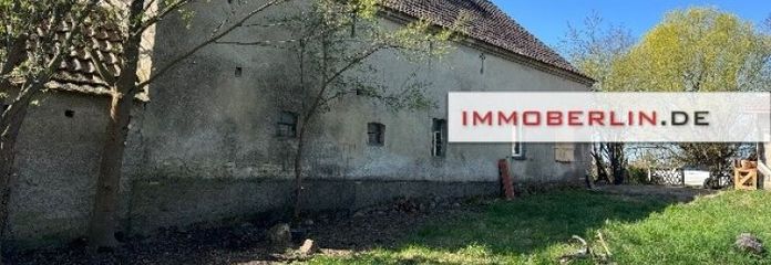 IMMOBERLIN.DE - Sanierungsgelegenheit! Charaktervolles Haus & Nebengebäude auf Südgrundstück