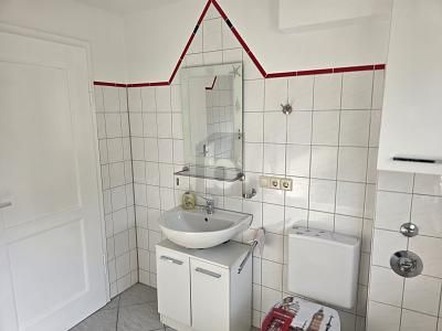 HELL UND RENOVIERT IN FILDERSTADT-BERNHAUSEN – 1789824625_09558a.jpg