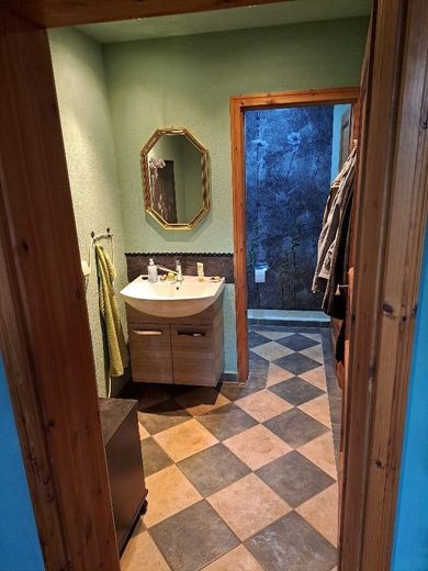 Vendo una tenuta agricola ristrutturata con cura a 8 km da Weimar – Gäste-WC Erdgeschoss
