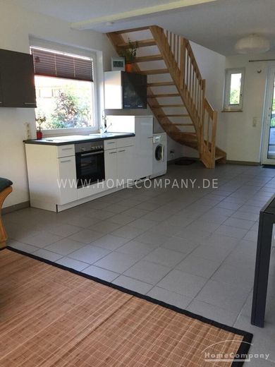 2 Zi.Whg. über 2 Ebenen, möbl., mit Terrasse. – 97bb14f47a346e8195e542f8d13b0d7a38bc81dd.jpg