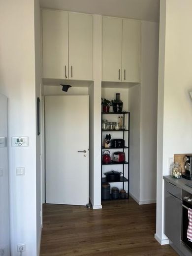 Luminoso y modernizado piso de 2 habitaciones en la última planta con terraza en la azotea en Hannover – List – Foto 5