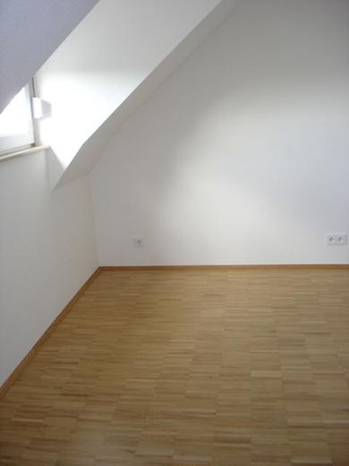 H`rath-Straß,mod.Komf.-Mais-Whg.ruhig, Südbalkon, 2.OG – 2. Ebene