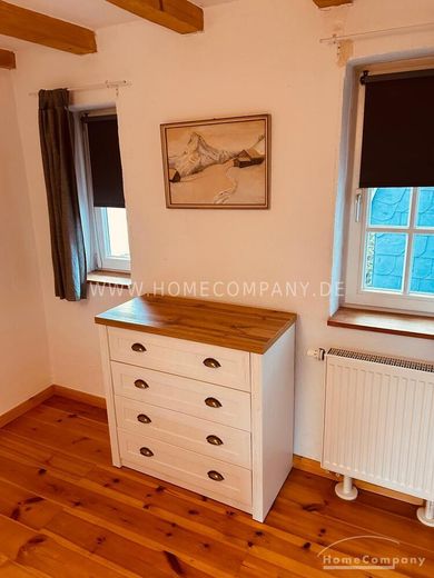 Nidderau (8072499) Stilvolles Fachwerkhaus auf Zeit – möbliert, zentral, mit Dachterrasse – eec4b8b4fb4a0a479b770484e3aac4e4b3842e33.jpg