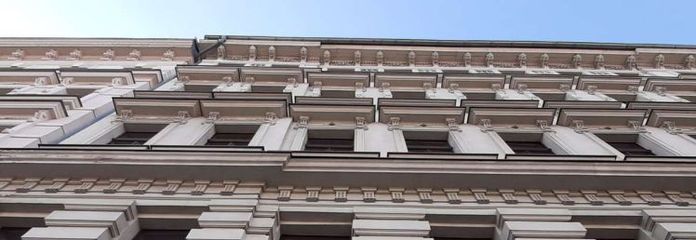 Großzügige, bezugsfreie 3-Zimmer-Wohnung mit Südbalkon & Wannenbad nahe Mariannen Park
