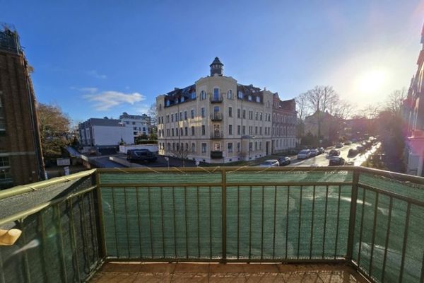 Tolle 2 Raum Wohnung in beliebter Lage+ Wanne + Stellplatz + EBK