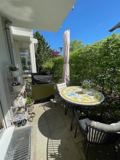 Kompakte Wohlfühlwohnung mit sonnigem Garten (ca. 90 m²) in Untermenzing – Terasse