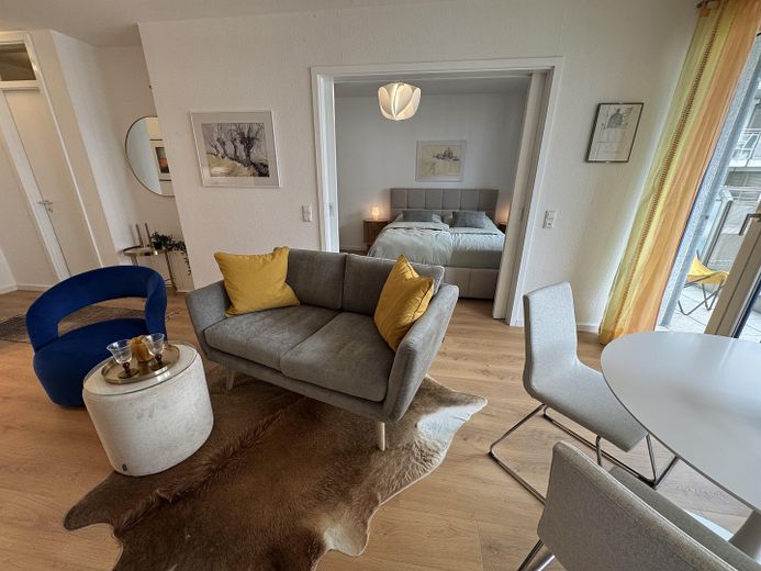 Berlin-Mitte: elegant gemeubileerd 2-kamerappartement; instapklaar elegant gemeubileerd appartement met 2 kamers (GEEN MAKELAARSKOSTEN) – Wohnzimmer