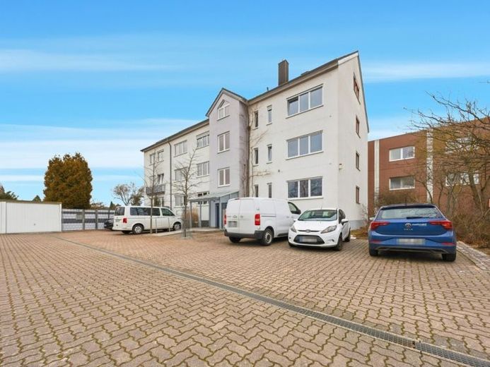 ARBEITSSTARK – Spazio ufficio flessibile utilizzabile al 3° piano di un moderno edificio per uffici in KA-Knielingen – Foto 1