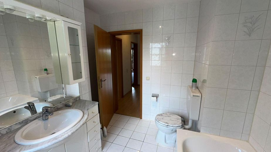 Haus - Udldinger Hang - von Privat in Toplage in Dachau Altstadtnähe – Badezimmer 1.OG