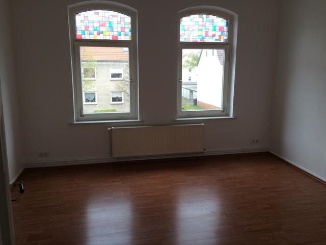 Seelze Zentrum, 2 bina, 4 bağımsız bölüm, birçok olanak – Zimmer Haus 30 OG