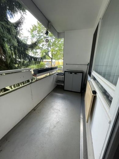 Monolocale completamente arredato a Wiesbaden-Biebrich – Balkon