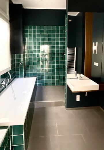 Jugendstiltraum in Düsseldorf Carlstadt – Hauptbad/Dusche/WC