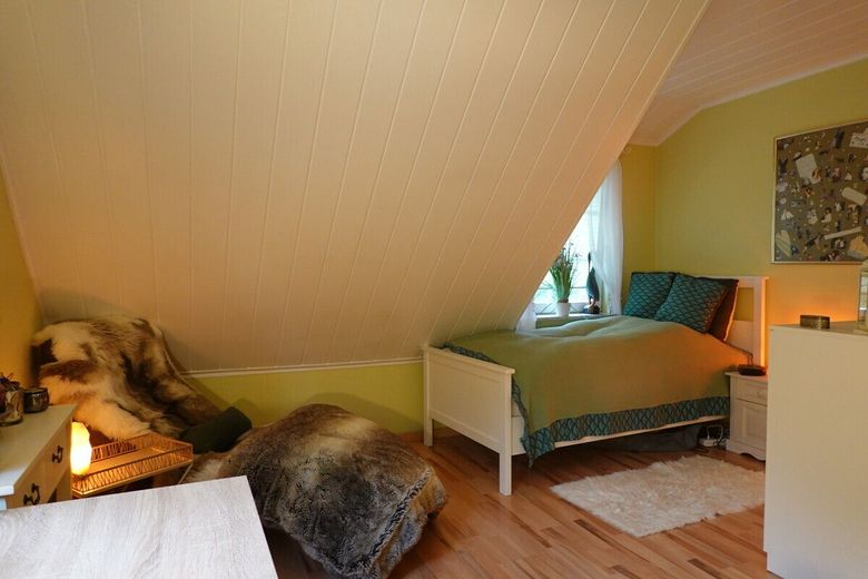 Erfüllen Sie sich den Traum vom Leben im Grünen - auf einem weitläufigen Anwesen – Gästezimmer1.3