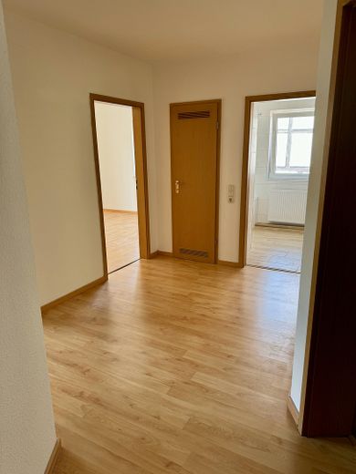 Großzügige 3-Raum Wohnung in Elbnähe – Flur