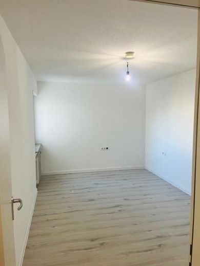 Moderne 3,5-Zimmer-Wohnung (108 m²) – Erstklassig saniert mit großem Wohnbereich – Kinderzimmer