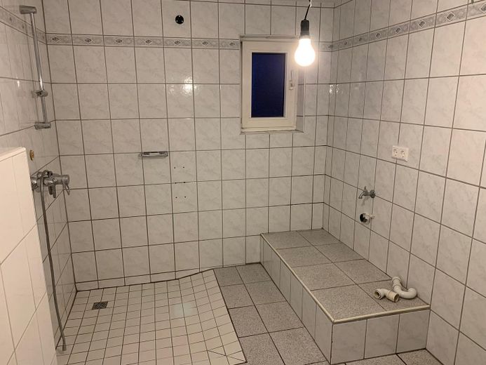 Badezimmer EG