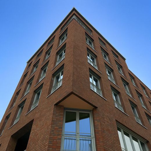 LADENLOKAL IN GEFRAGTER LAGE - ERSTBEZUG – Straßenansicht