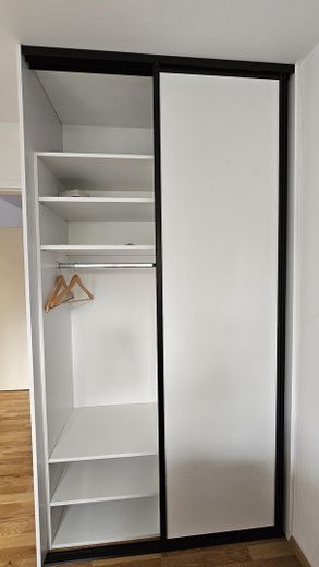 Traum-3-Zimmer-Wohnung: Komplett renoviert, schreinergefertigte Einbaumöbel & U3 vor der Haustür! – Foto 18