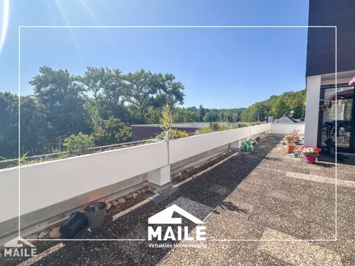 Sonnige 4-Zimmer Wohnung mit großzügiger Terrasse und Balkon! – Foto 1