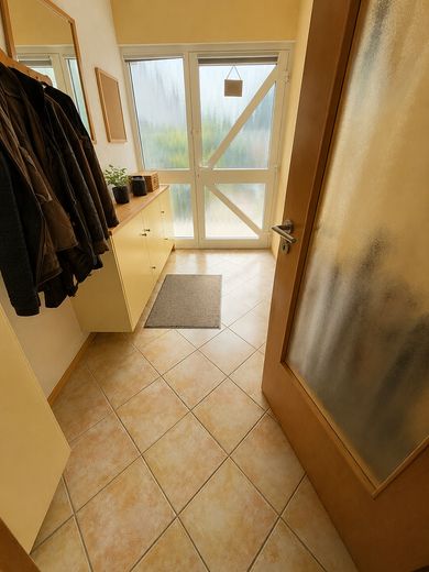 Affascinante, spaziosa casa unifamiliare in posizione centrale a 65779 Kelkheim Münster – EG Eingang