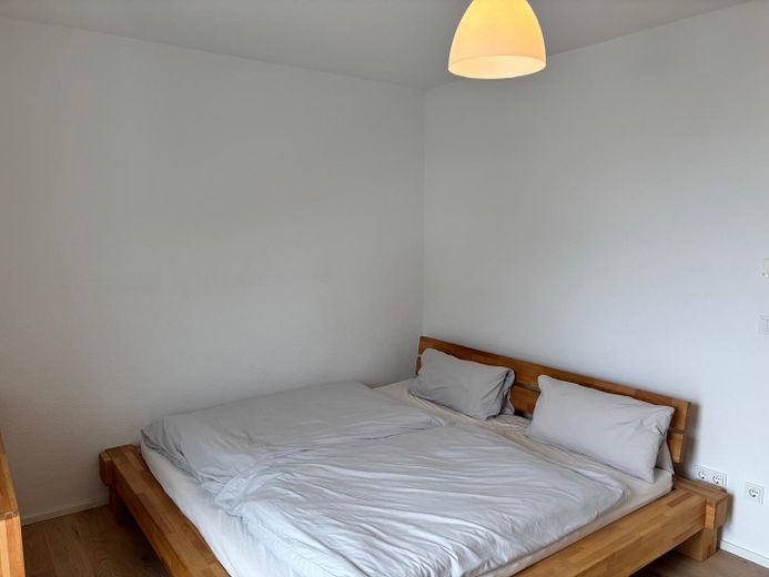 Moderne Neubau-Wohnung für Singles und Paare – Schlafzimmer