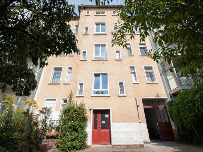 WERTSTEIGERUNGSPOTENZIAL IM FOKUS | Mehrfamilienhaus mit Teilungserklärung – Foto 1