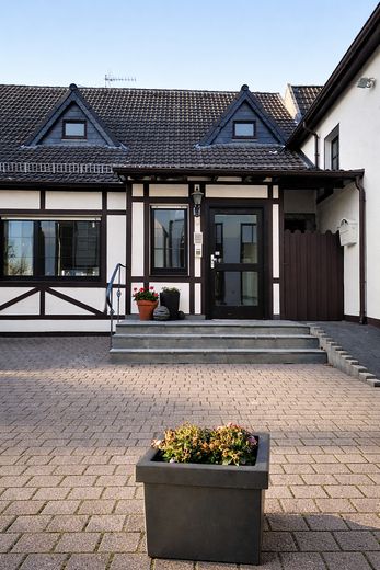 Große Hofanlage mit 4 Wohneinheiten - Mehrgenerationen o. Vermieten – Foto 1