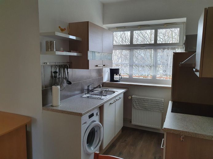 Fully furnished 2-room apartment in a central location in Erfurt – near the University of Applied Sciences and the city center – Küche