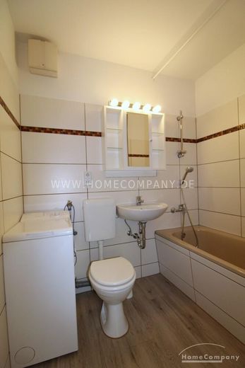 24865HomeCompany Dresden Appartamento arredato con 3 locali a Dresden-Strehlen max. 4 persone – 2ae9d934e8fe1e52ddc120ebb119c414b56f2e23.jpg