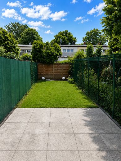 Terrasse und Garten