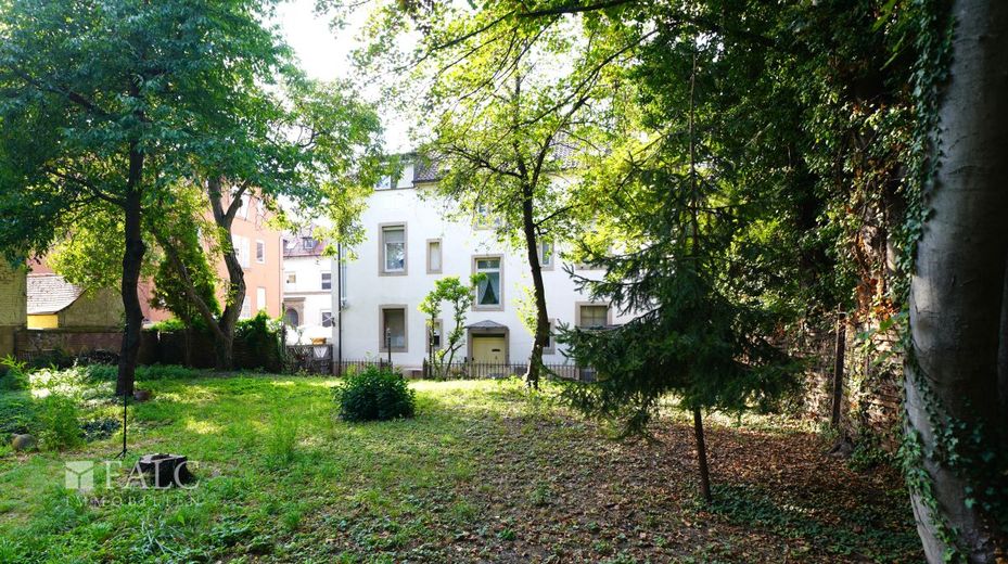 Wohn(t)raum mit Gewerbe und XXL-Grundstück, mitten in der City - FALC Immobilien Heilbronn – Hübsche Rückansicht