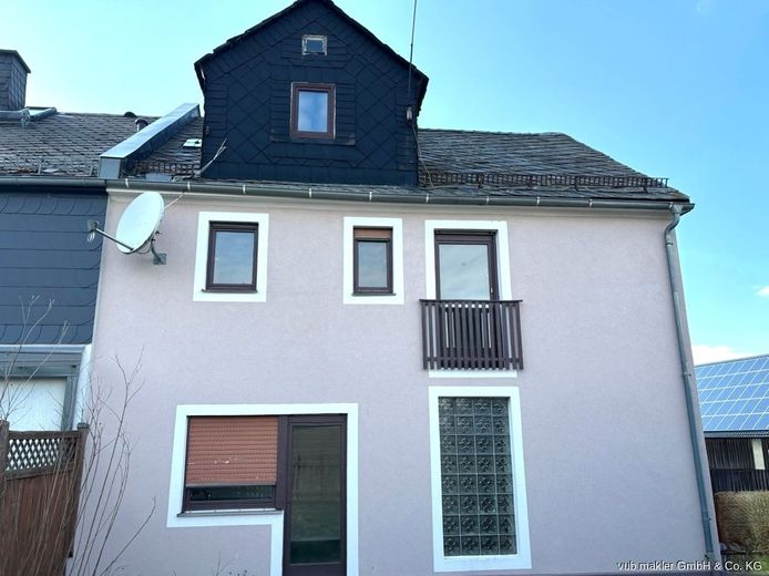 Charmante Doppelhaushälfte mit Garten in ruhiger Lage von Berg – VUB0002087-18