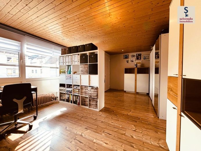 Großes Haus mit Garten: 1-3 Einheiten möglich – Zimmer 1 EG