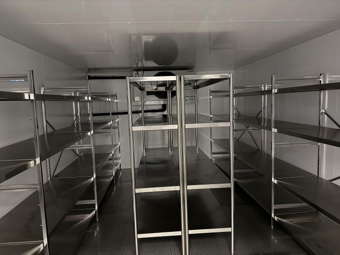Imposante Rarität Massive Gewerbehalle in Ehemaligen Kasernegelände – Foto 25