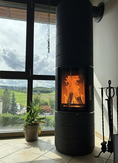 Wärmespeicherofen im Ausblick