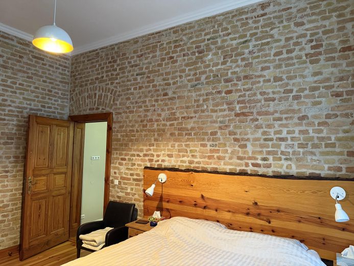 Repräsentative Altbauwohnung in zentraler Lage – Foto 12