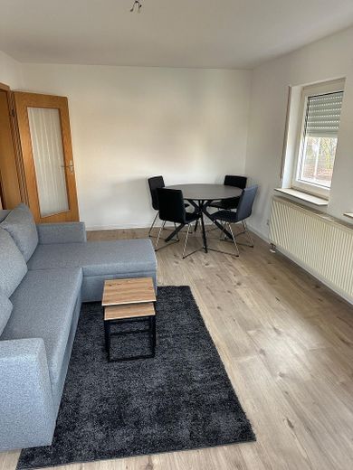 Appartement attrayant en première occupation, aux finitions haut de gamme, disponible immédiatement – Wohnzimmer