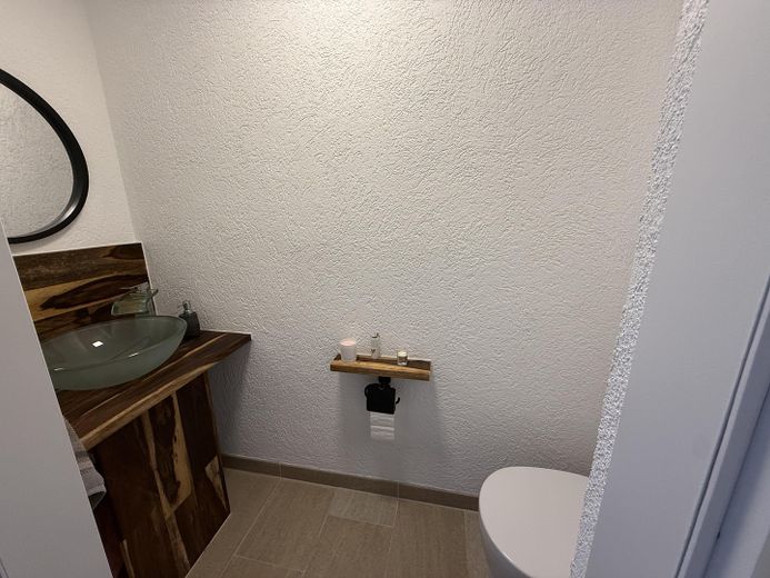 Senza provvigione: maisonette ristrutturata di 5 locali (125m²) – Gäste-WC