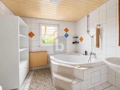 VIEL PLATZ FÜR FAMILIE UND ARBEIT – 1788442194_5a370f1.jpg