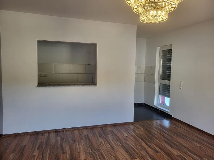 Wunderschöne 4 Zi Wohnung zu vermieten ab 01.09.2026 – Küche - Essberich 