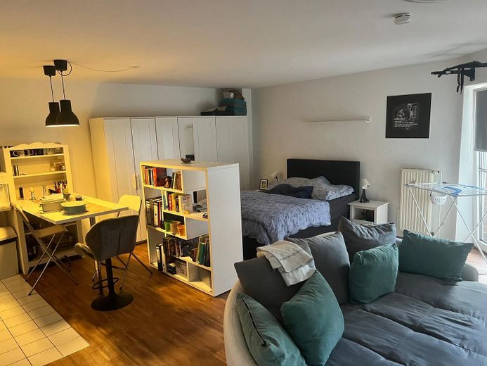 großes Zimmer