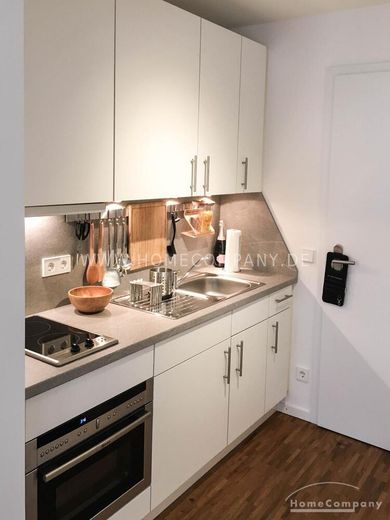 Europaviertel (8060000) – Luxueus eenkamerappartement met parkeerplaats – e8d522b0de1ceb672305f02c4bad047a32a34ae4.jpg