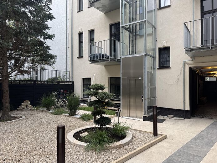 Exclusivo ático de 3 habitaciones con amplias vistas – obra nueva en la última planta cerca de Schloßstraße – Foto 16