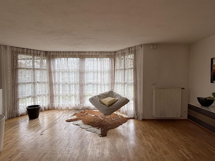A special house – Wohnzimmer mit Erker