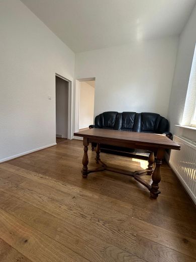 Durchgangszimmer EG 2