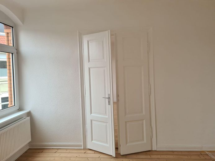 Neu sanierte, wunderschöne Altbauwohnung in zentraler Lage – Zimmer 2