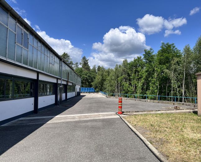 Waren-Umschlagplatz/Lager/Depot/Halle-Grd.9.536m²/ Nutzf.3.145m²-Dreiländereck DE/PL/CZ-Lkr. Görlitz – Gelände - Halle