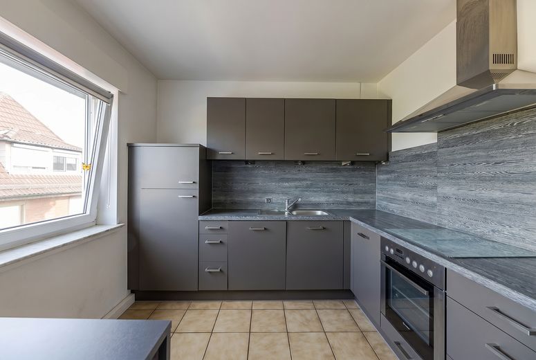Helle 3-Zimmer Wohnung mit Küche und Balkon – Foto 2